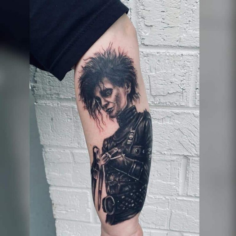 the-artist-s-process-for-creating-a-leatherface-tattoo-leatherface